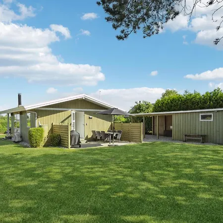 Holiday home Stunning In With Wifi