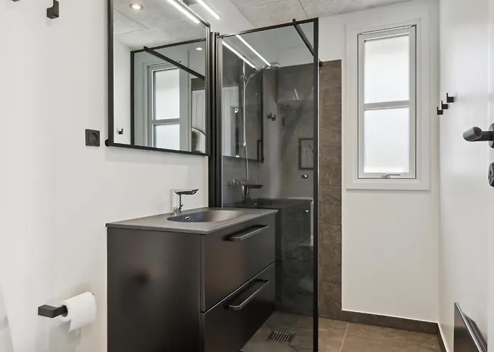 Stunning In With Wifi Casa vacanze Bogense